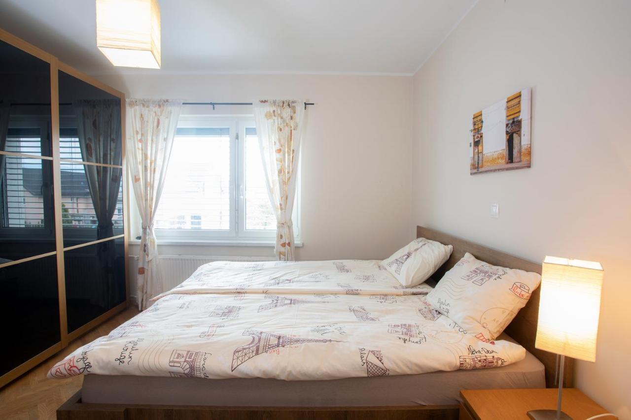 Apartment Rozalija Zirovnica ภายนอก รูปภาพ